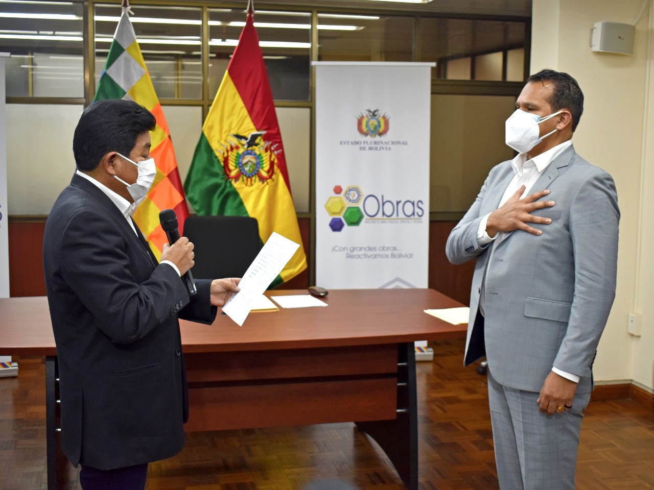 Néstor Ríos es posesionado como el nuevo director de la ATT