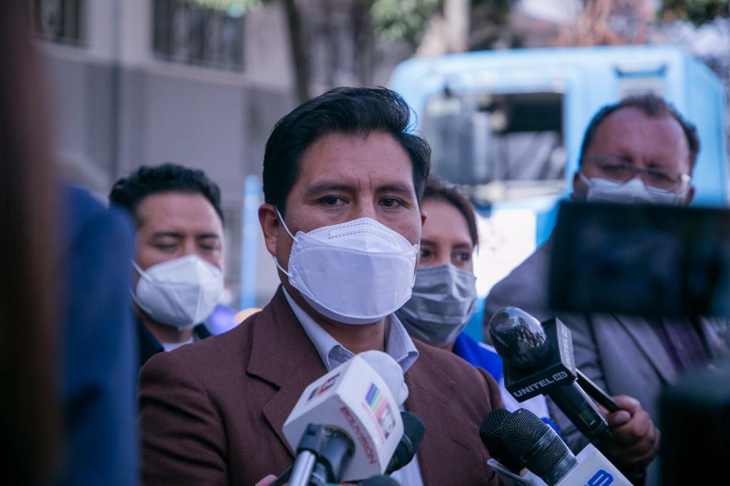 Auza: Alcaldes y gobernadores aún no presentaron solicitudes de trámite para compra de vacunas