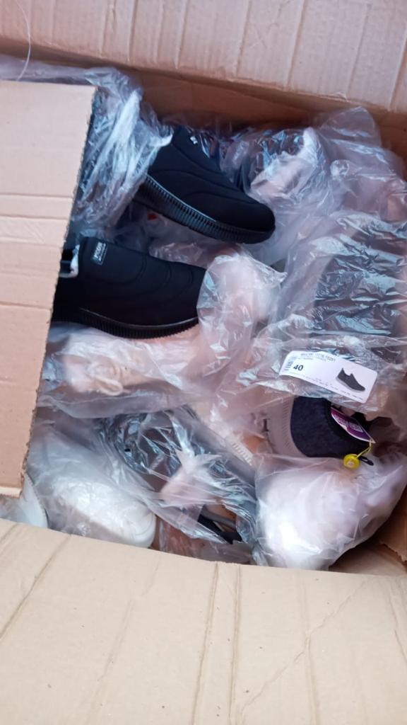 Aduana comisa mercancía brasilera de contrabando en un domicilio de Santa Cruz