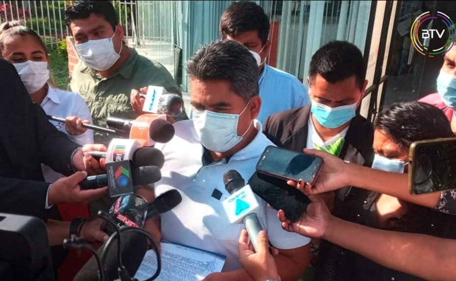 Alcalde de San Julián presenta querella contra Camacho y el director del Sedes por entrega de pruebas vencidas