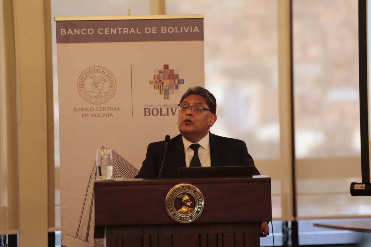 Presidente del BCB asegura que Bolivia está en el camino correcto para la reactivación económica