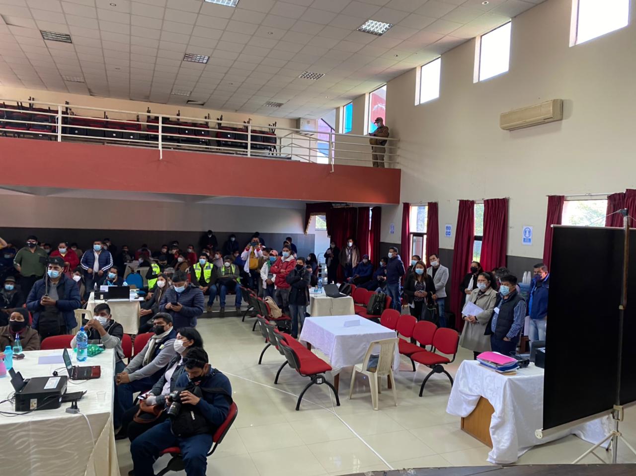 Gobierno atiende demandas de Bermejo y define hojas de ruta con cívicos para trabajo conjunto de desarrollo local