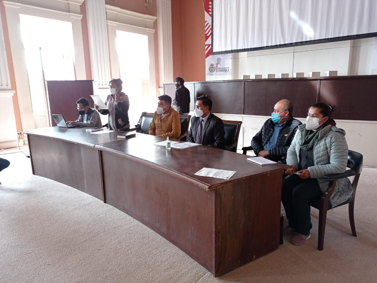 Salud asigna 630 médicos y especialistas para reforzar combate al COVID en Chuquisaca