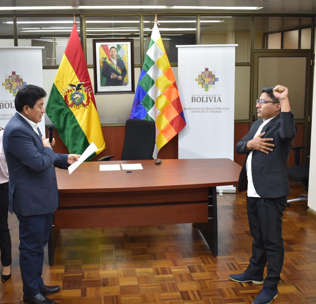 Orlando Pozo asume como nuevo director de la Agencia Boliviana de Correos