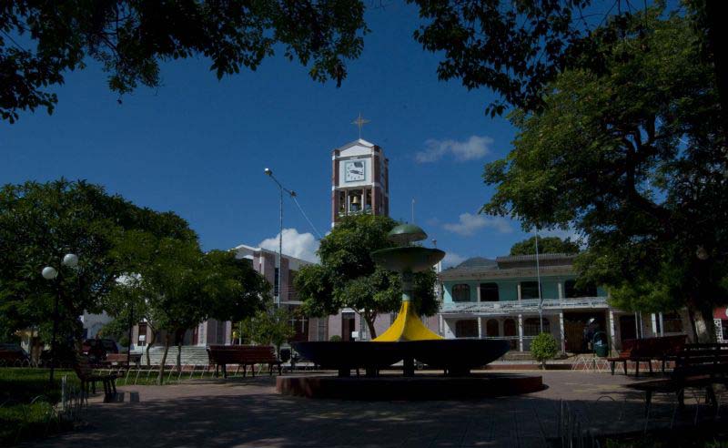 Alcalde de Camiri aclara que no pertenece a Comunidad Ciudadana y denuncia que le prohibieron acercarse al Gobierno nacional