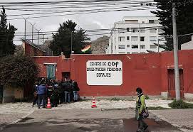 Juez determina traslado de Áñez a una clínica porque le subió la presión