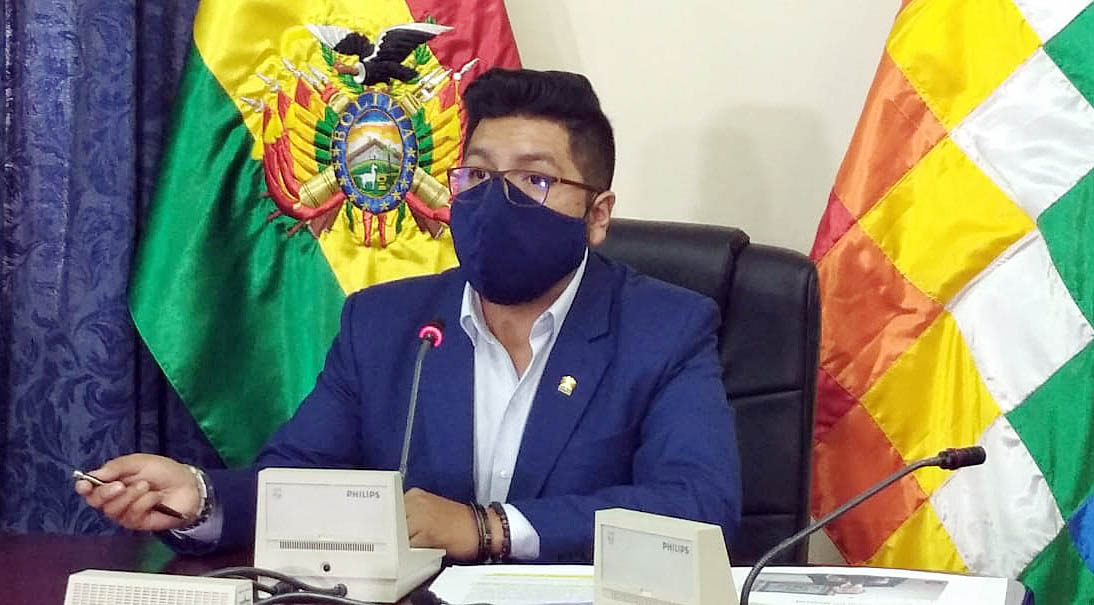 Diputado Yujra aclara que impuesto a plataformas digitales aplica el IVA a multinacionales y no al consumidor final