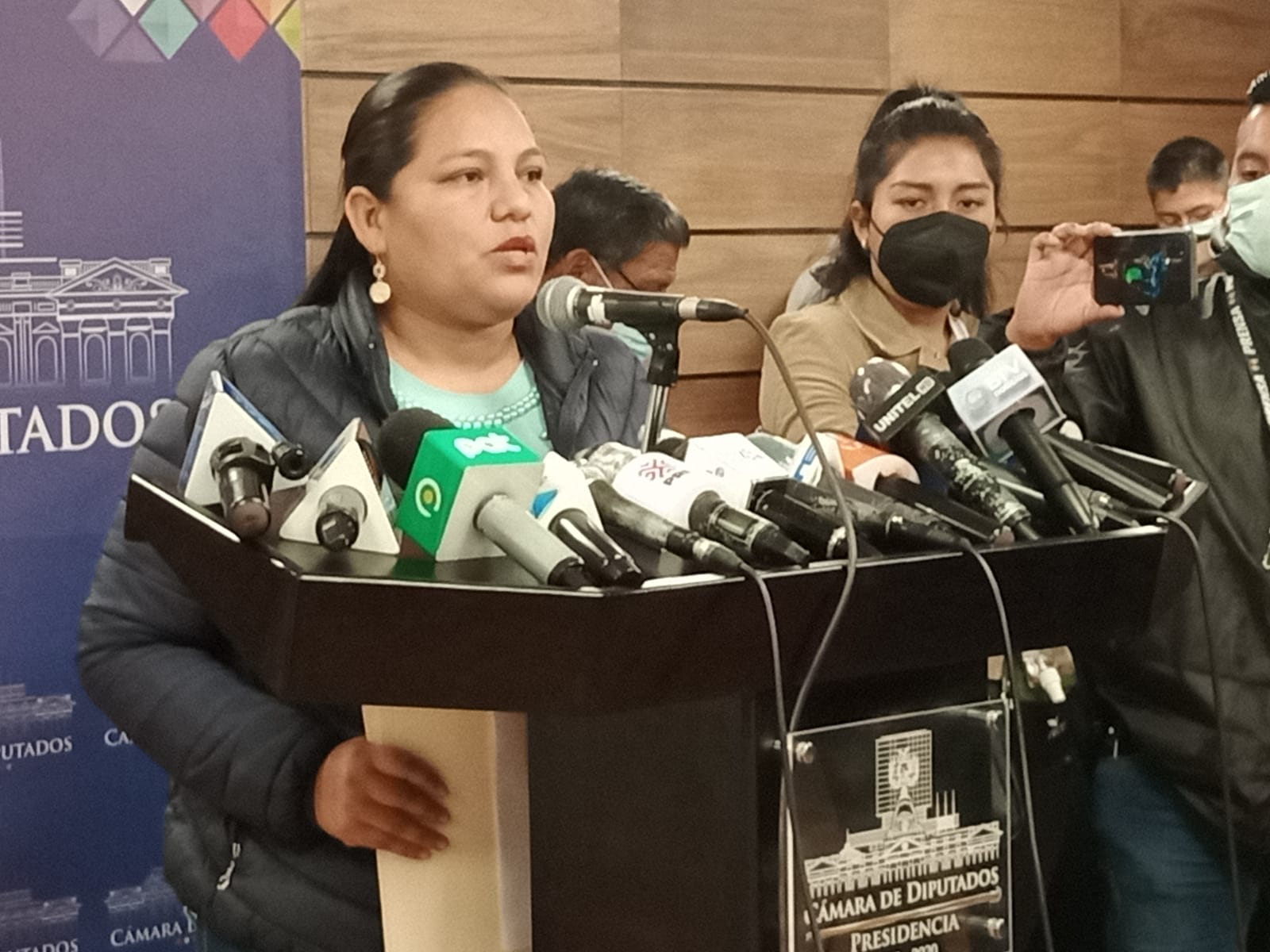 Denuncian ante la Comisión de Ética a legisladores de oposición por falta al decoro en sesión de honor del 6 de agosto