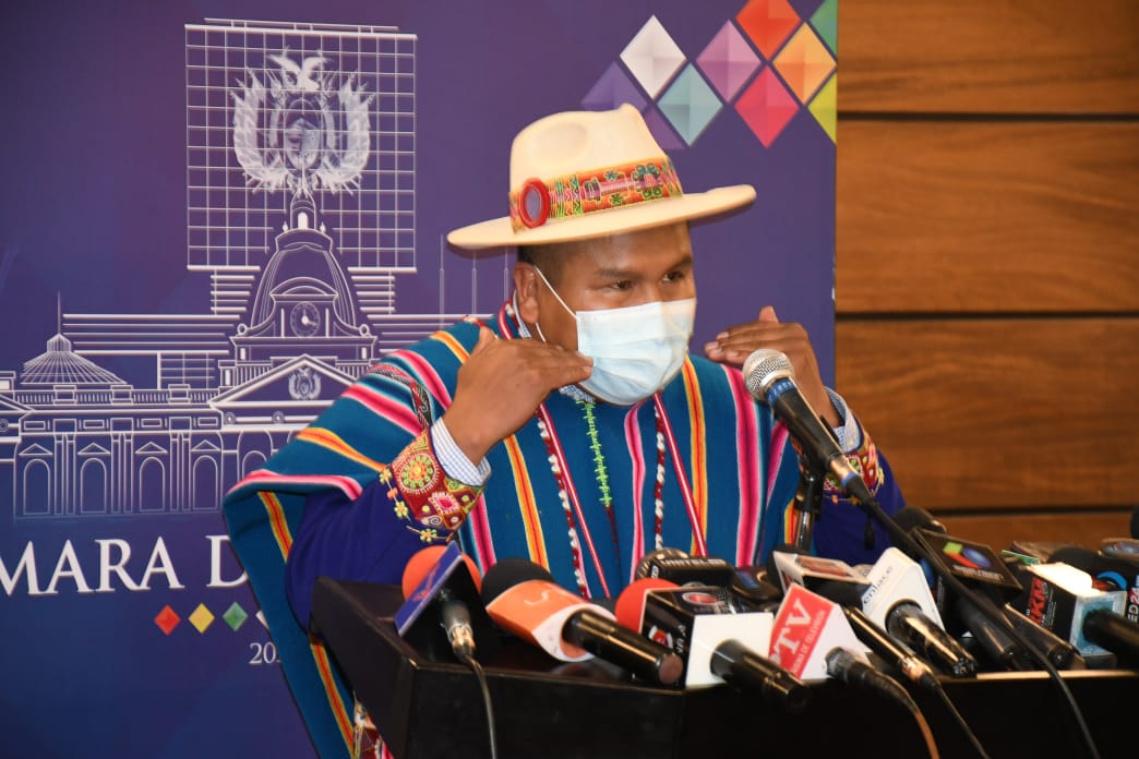 Diputado Colque denuncia que cabildo de Comcipo pretendía dañar y dividir al sector campesino de Potosí