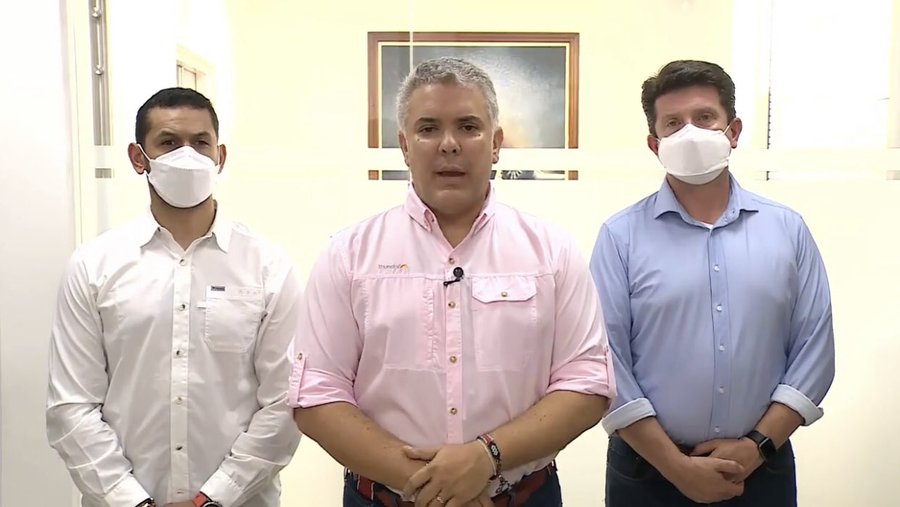 Reportan ataque contra helicóptero que trasladaba a Iván Duque en Colombia