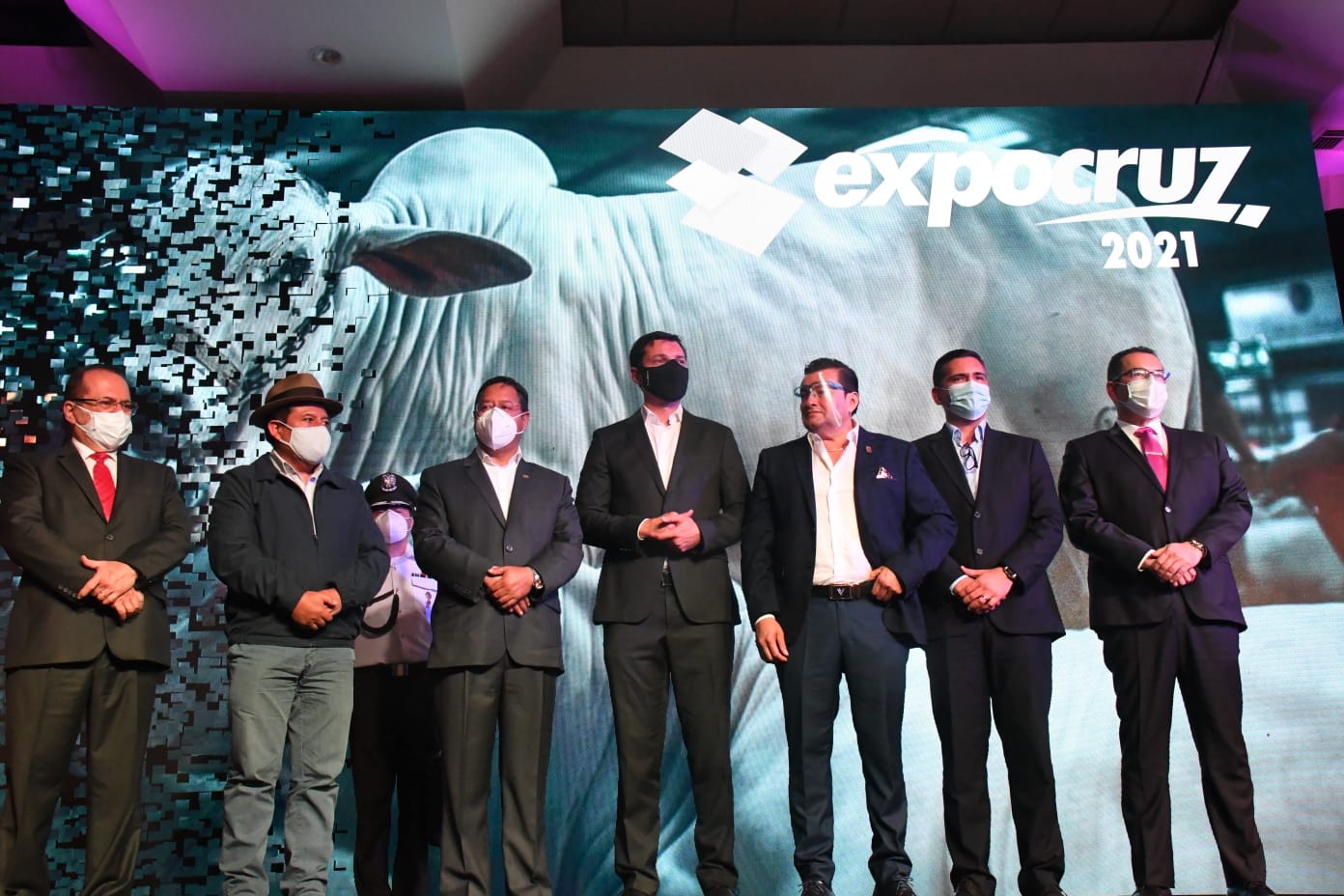 Presidente convoca a empresarios a trabajar por la consolidación del camino de la estabilidad y del crecimiento económico