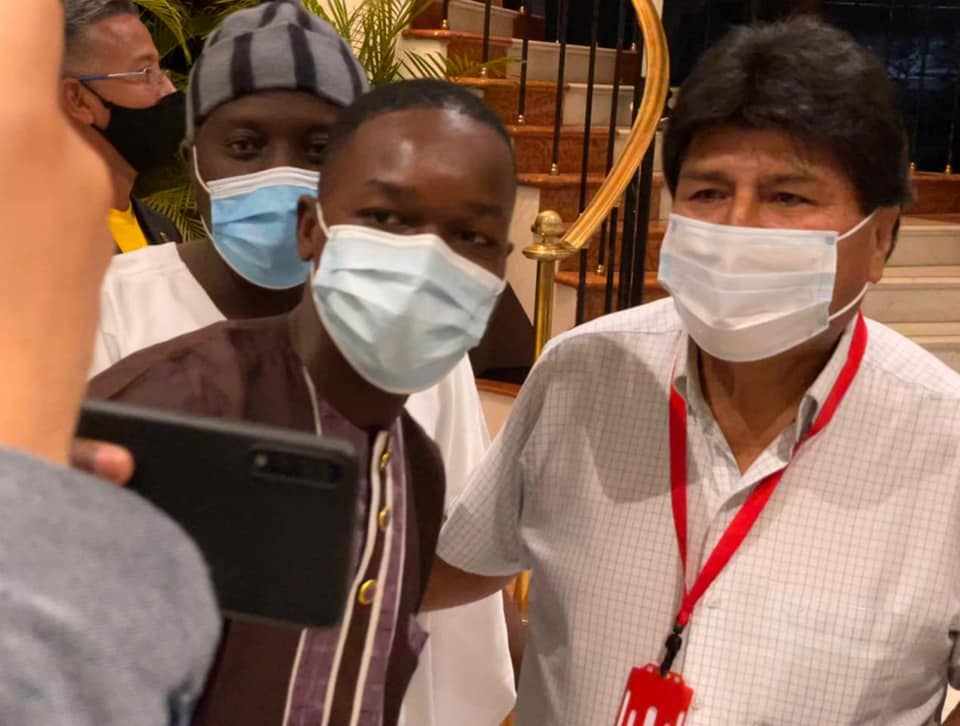 Evo denuncia que dos periódicos iniciaron una guerra sucia en su contra para mantener la impunidad del golpe de 2019