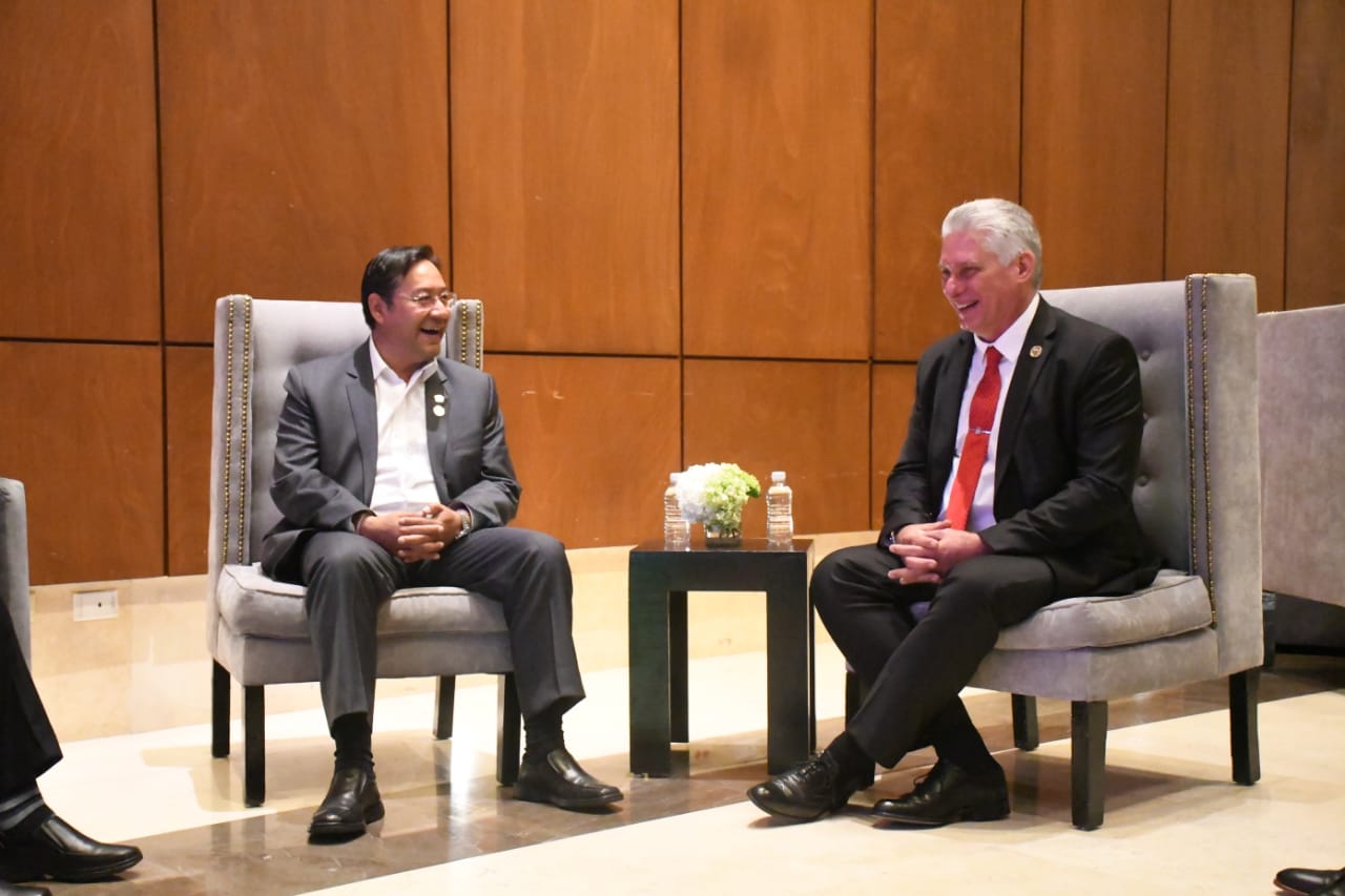 Bolivia y Cuba se reúnen y acuerdan fortalecer lazos de hermandad