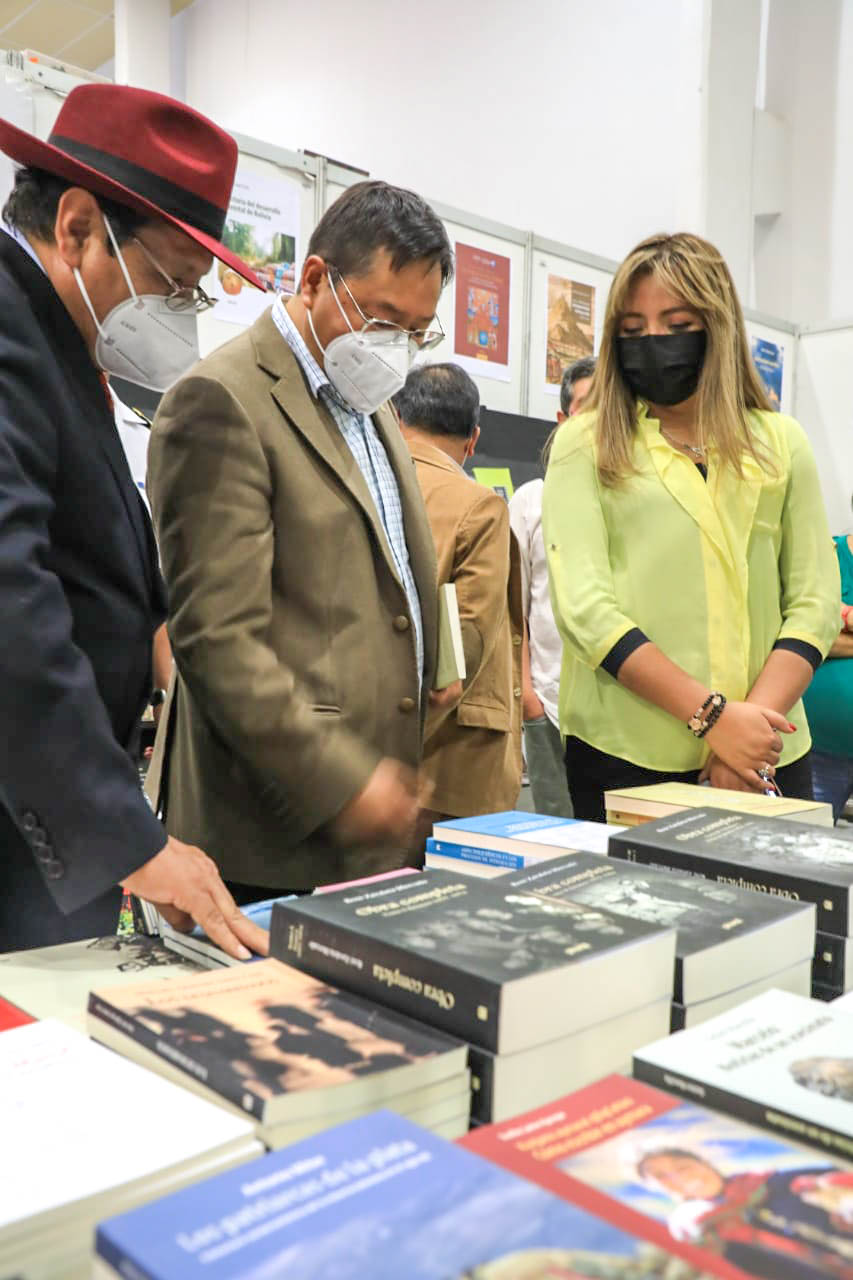 Viceministra Alcón resalta la importancia de promover hábitos de lectura en la población