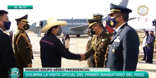 Presidente de Perú retorna a su país tras su visita a Bolivia por la VI Reunión del Gabinete Binacional