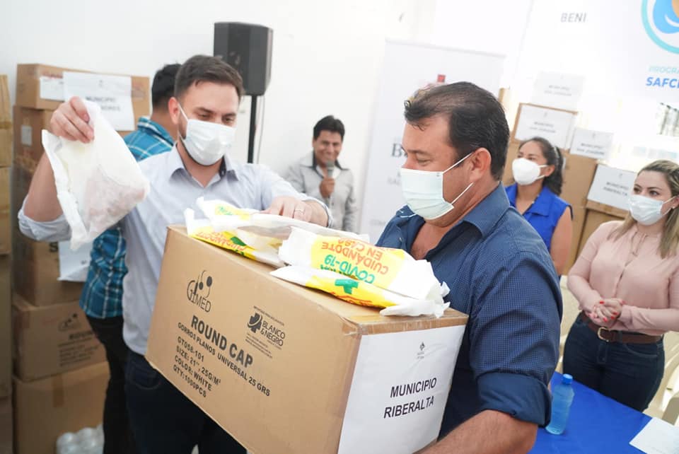 Gobierno entrega medicamentos e insumos médicos a municipios de Beni