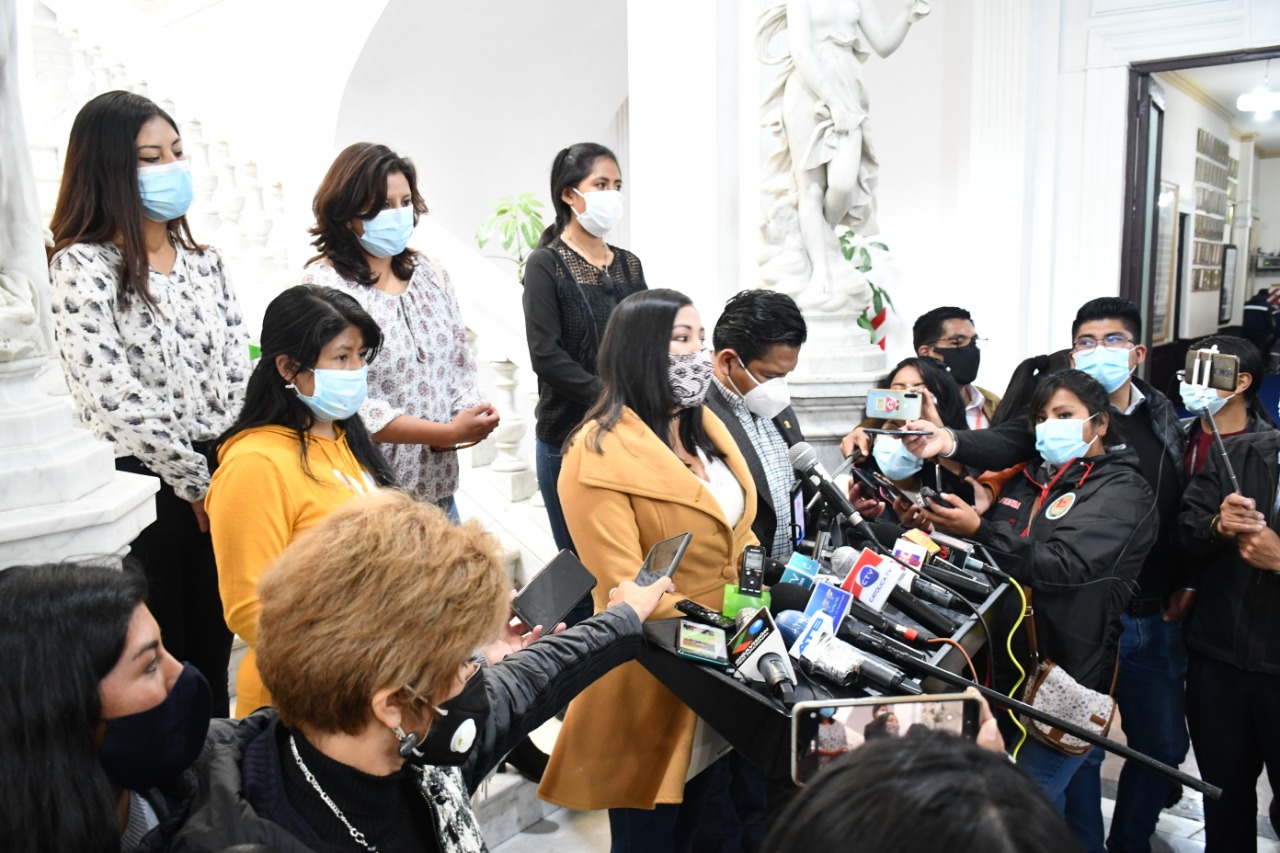 Comisión legislativa pide a la Fiscalía actuar ante denuncias contra candidato paceño por acoso sexual