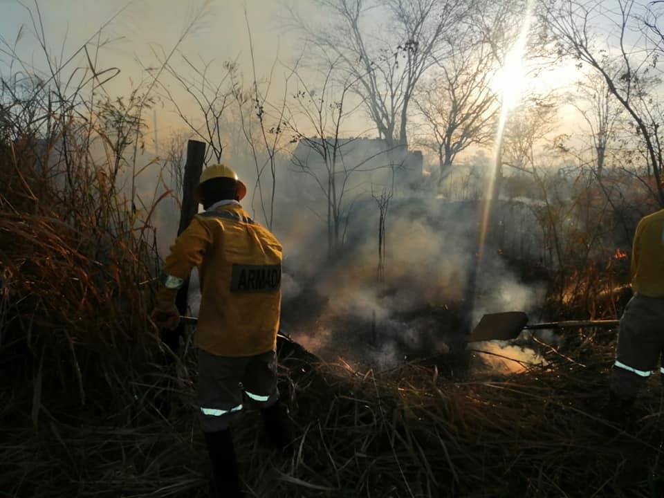 Defensa Civil reporta 13 incendios sofocados en Beni, Pando, Tarija y Cochabamba con participación militar
