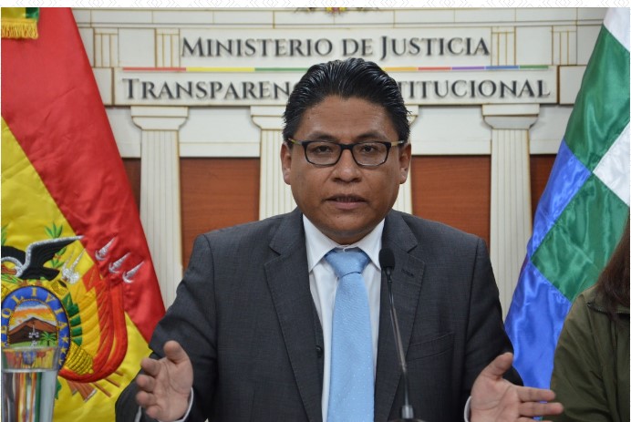Ministro de Justicia confirma modificación de la Ley 548 para agilizar adopciones de menores de edad