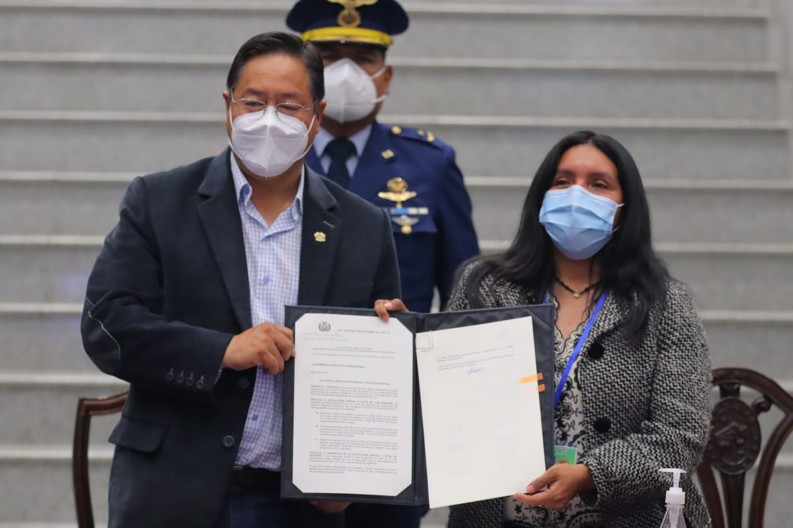 Presidente promulga Ley de Devolución de Aportes a las AFP’s y recomienda reflexión profunda antes de solicitar los recursos económicos