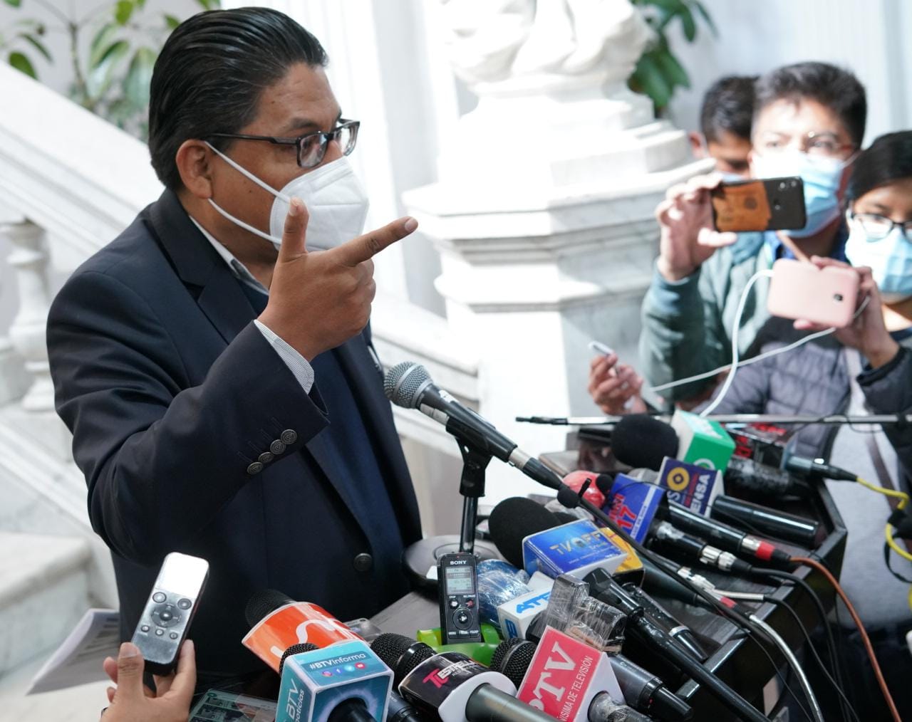 Ministro de Justicia desmiente que Evo Morales se haya beneficiado con el decreto de amnistía