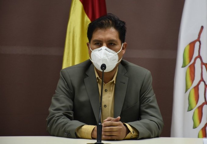 Ministro de Salud llega a importantes acuerdos con los médicos