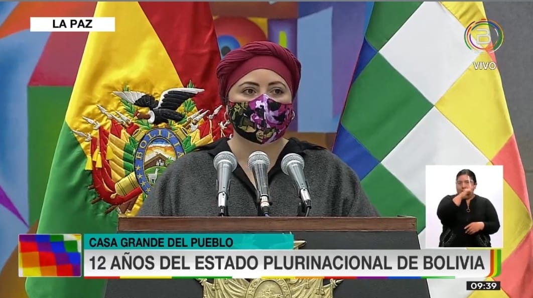 Ministra Prada llama a cuidar la democracia y al Estado Plurinacional