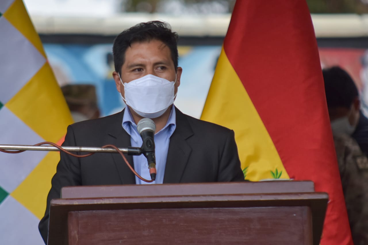 Ministro Auza convoca a los médicos a instalar mesas de diálogo para garantizar la salud del pueblo