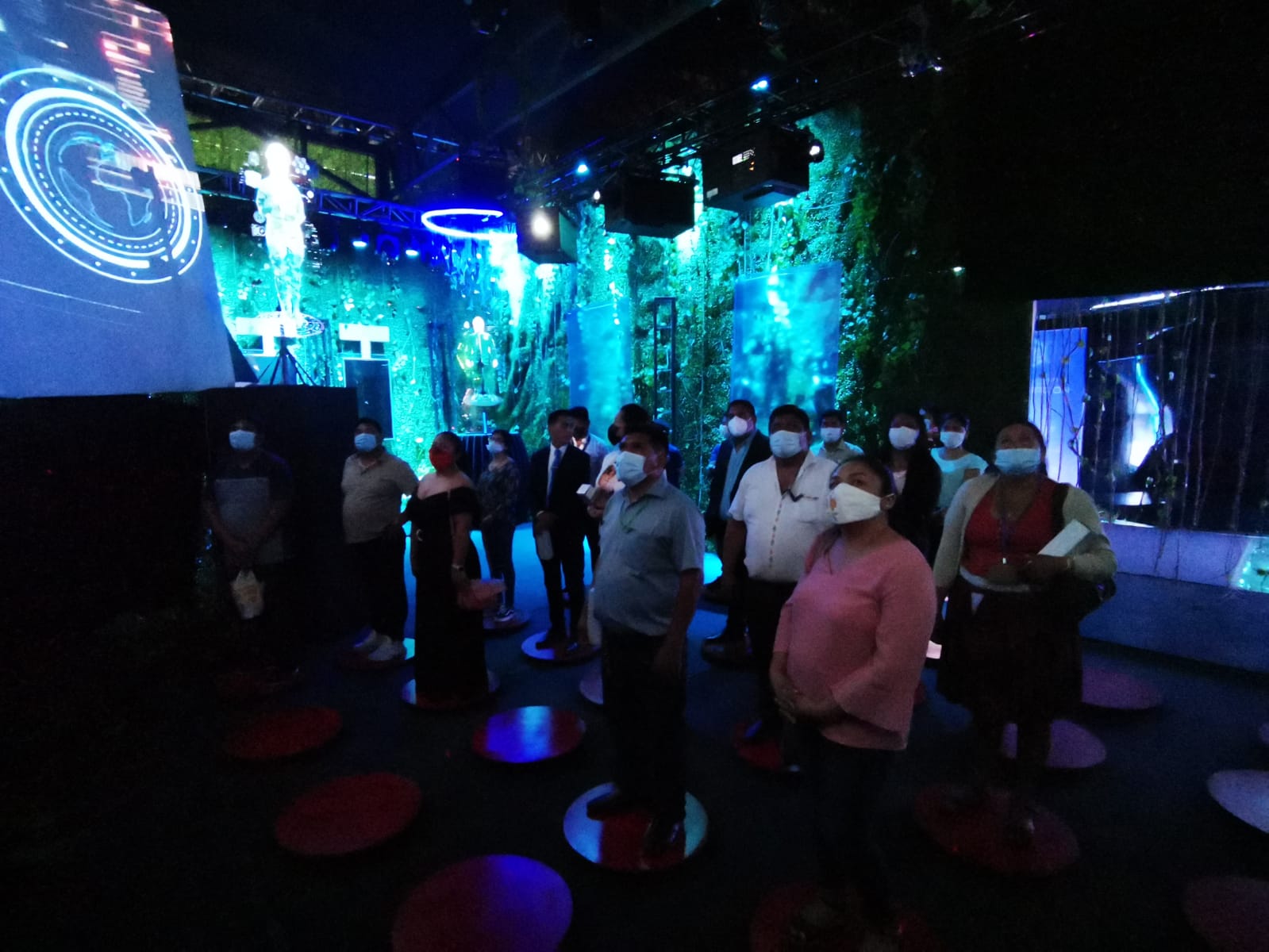 YPFB realiza un despliegue tecnológico y futurista en su stand de la Expocruz que describe a Bolivia en el 2030