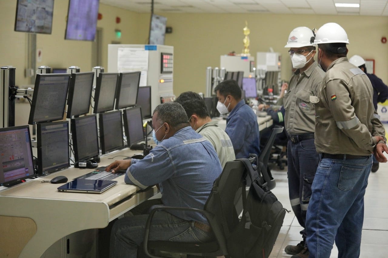 Expertos de Japón y Estados Unidos realizarán un diagnóstico de los equipos de la Planta de Amoniaco y Urea