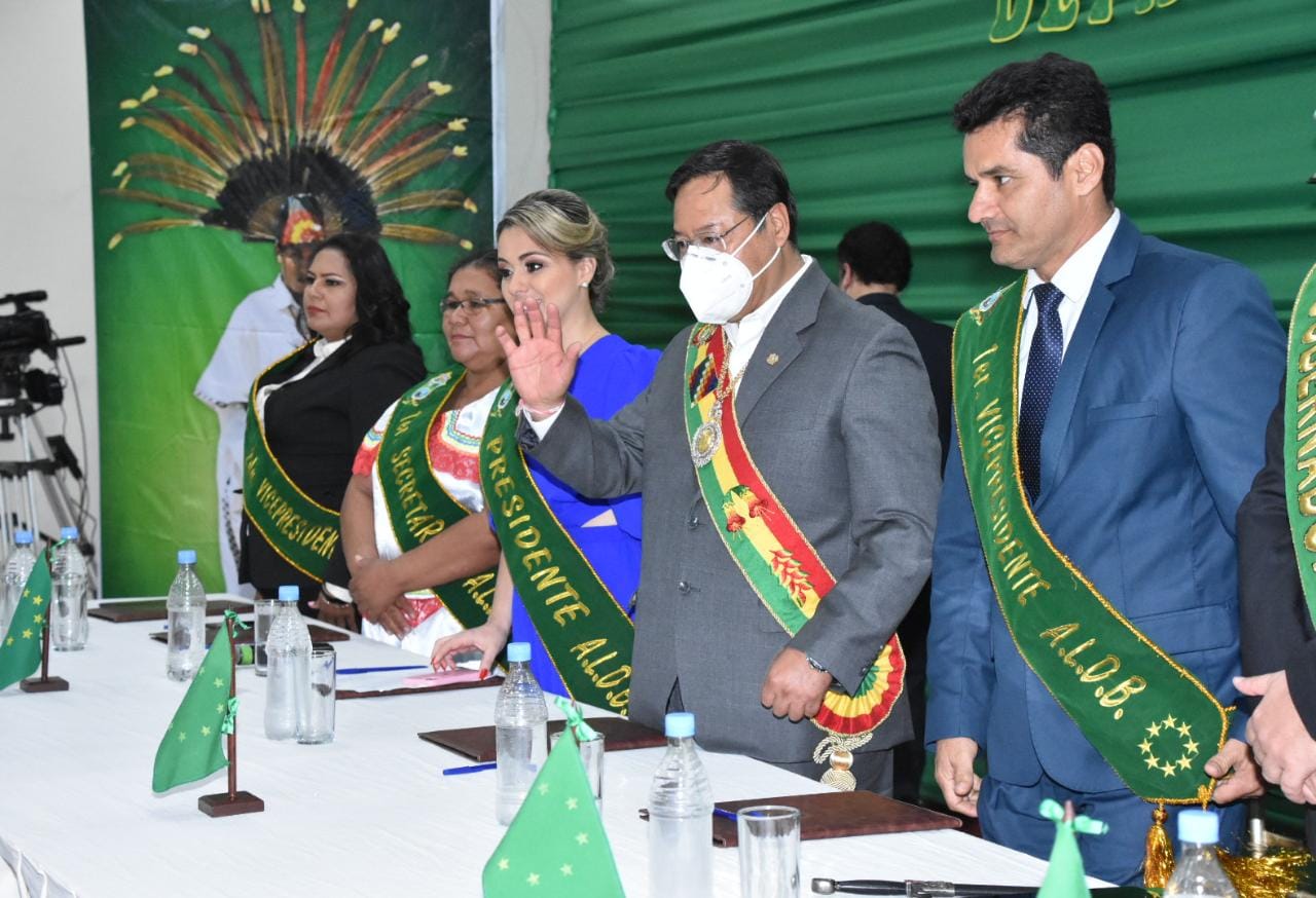 Gobierno ejecuta proyectos en Beni con inversión de $us 206 millones para convertirlo en un ejemplo de desarrollo y progreso (amplia)