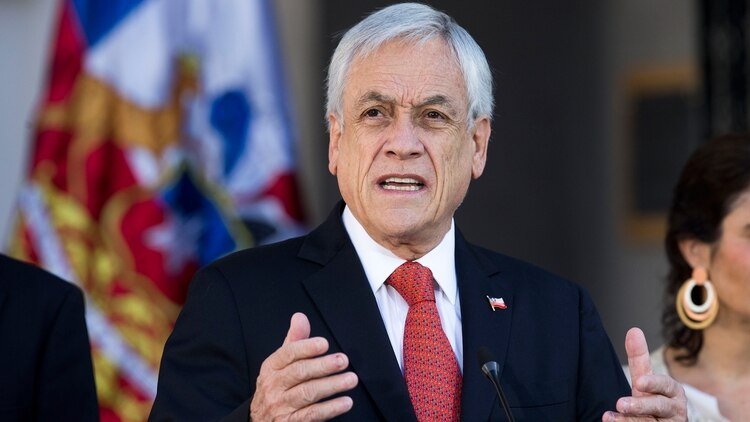 Exigen responsabilidad de Piñera en crisis de migrantes venezolanos en Chile