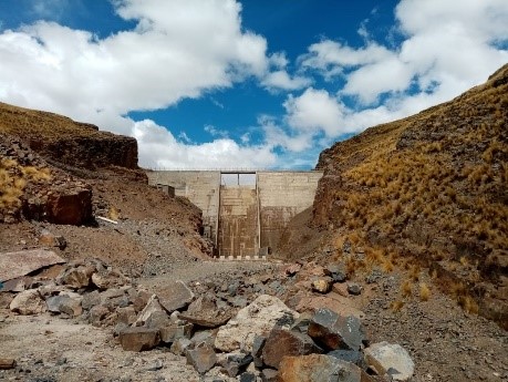 Gobierno inaugura presa y sistema de riego Tayaquira en Huanuni con una inversión de Bs 17,4 millones