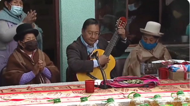 Presidente Arce les canta a las “awichas” en el Día de la Madre en Bolivia