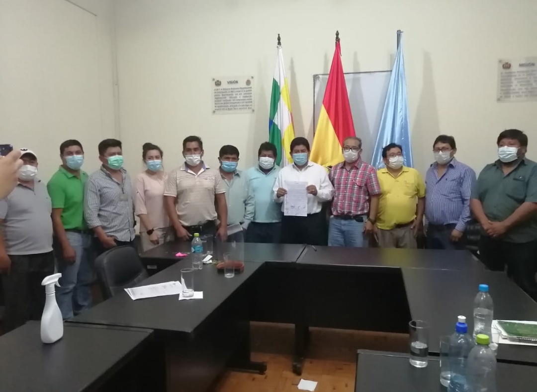 Transporte pesado decide levantar bloqueos este viernes tras acuerdo con el Gobierno