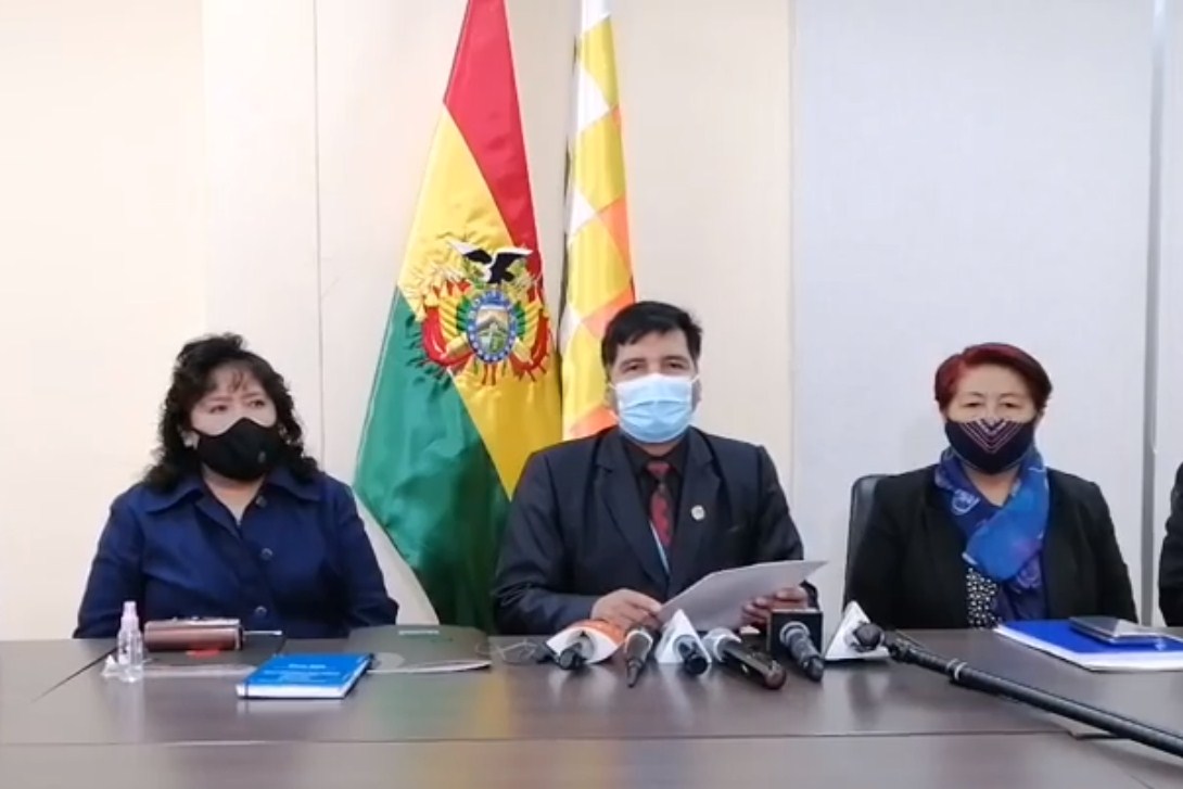 Ministro de Educación rechaza denuncias falsas contra el proceso de admisión a Escuelas de Maestros