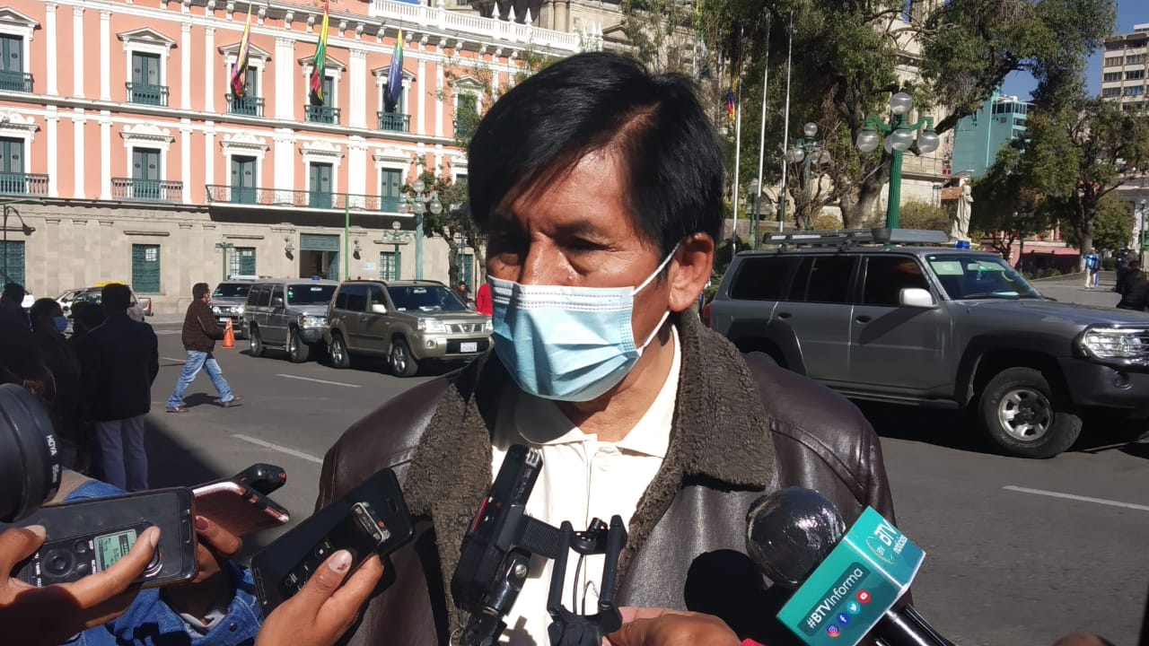 Senador Ajpi anuncia convocatoria a magistrados por designación de exfiscal Blanco