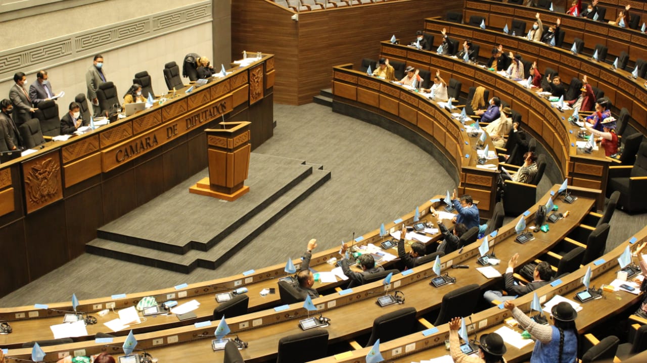 Cerca del 100% de legisladores y servidores públicos de la Cámara de Diputados fueron inmunizados