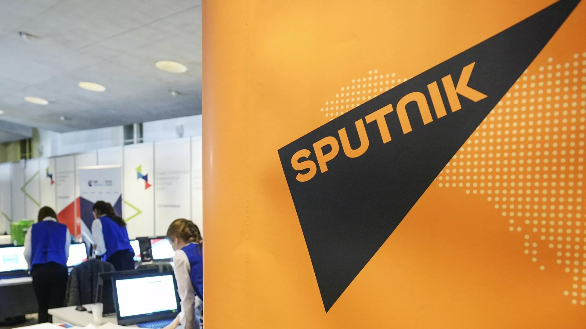 La UE prohíbe a Sputnik y RT emitir y distribuir sus contenidos en Europa
