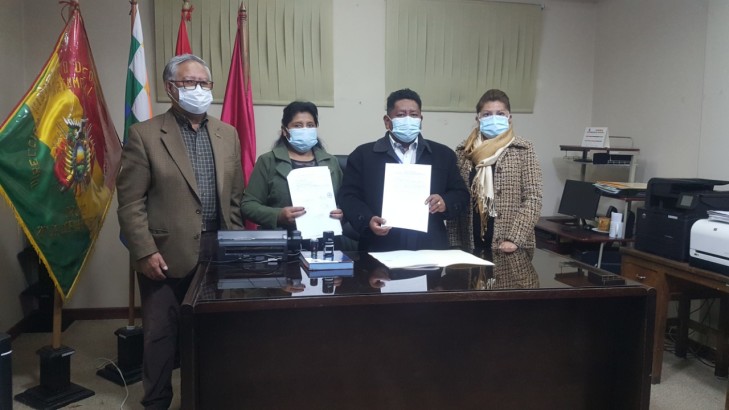 El Tribunal Electoral de Oruro dona 2.000 ánforas de votación para elecciones estudiantiles