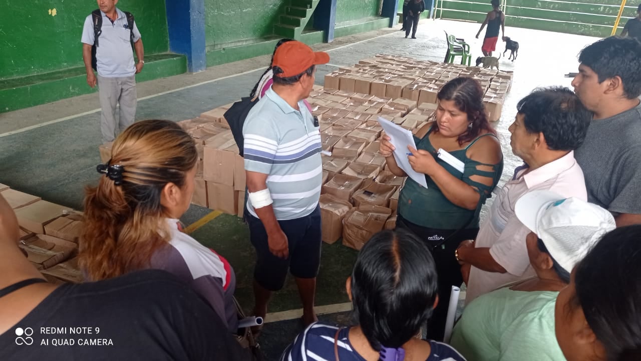 Gobierno entrega 10,4 tn de alimentos para 800 familias damnificadas por desastres en Tipuani y Teoponte