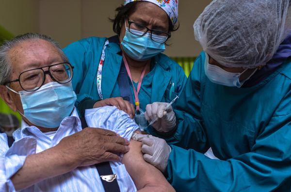 OMS: 190 países comenzaron con la vacunación anticovid