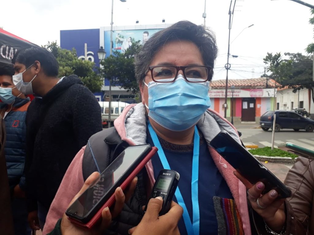 Gobierno refuerza la lucha contra el COVID-19 para que el sector obrero no detenga actividades