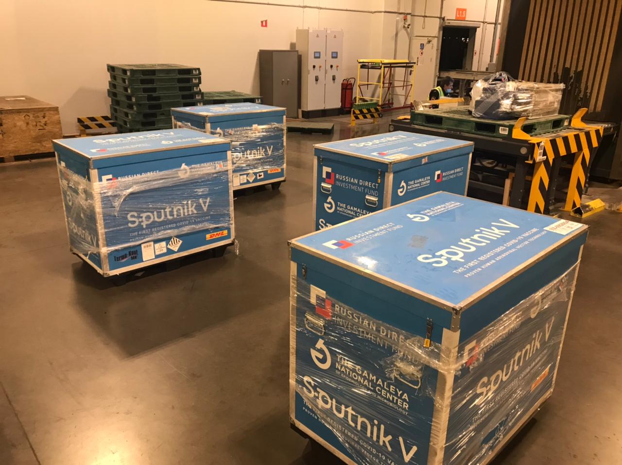 Oficial: Primer lote de vacunas Sputnik V llegará a Bolivia este jueves en un vuelo de BoA