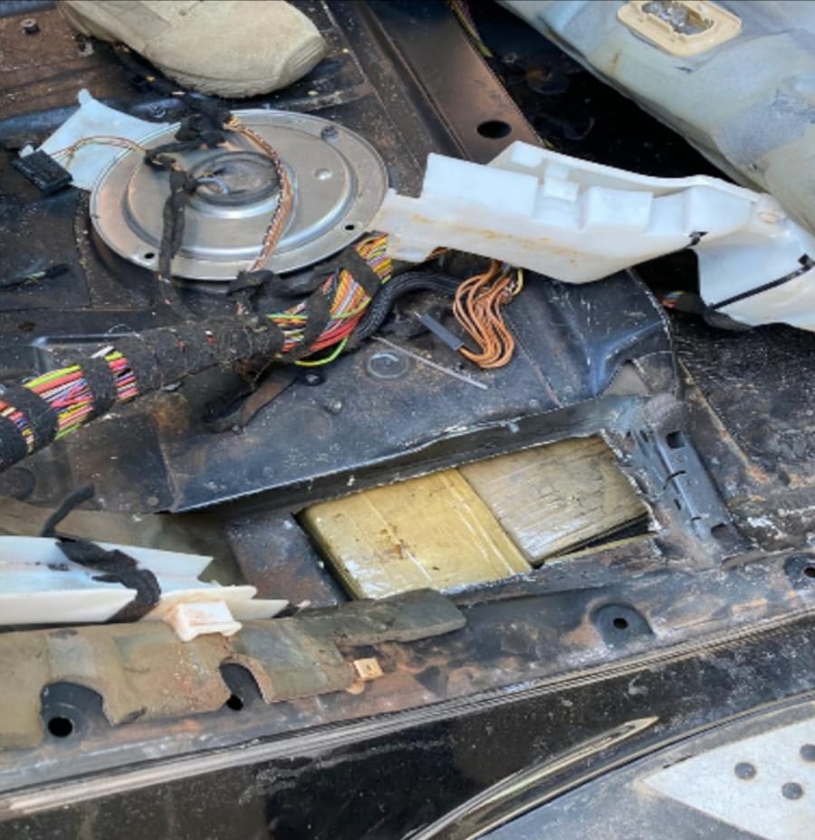 Encarcelan a dos paraguayos que transportaban droga valuada en $us 400 mil