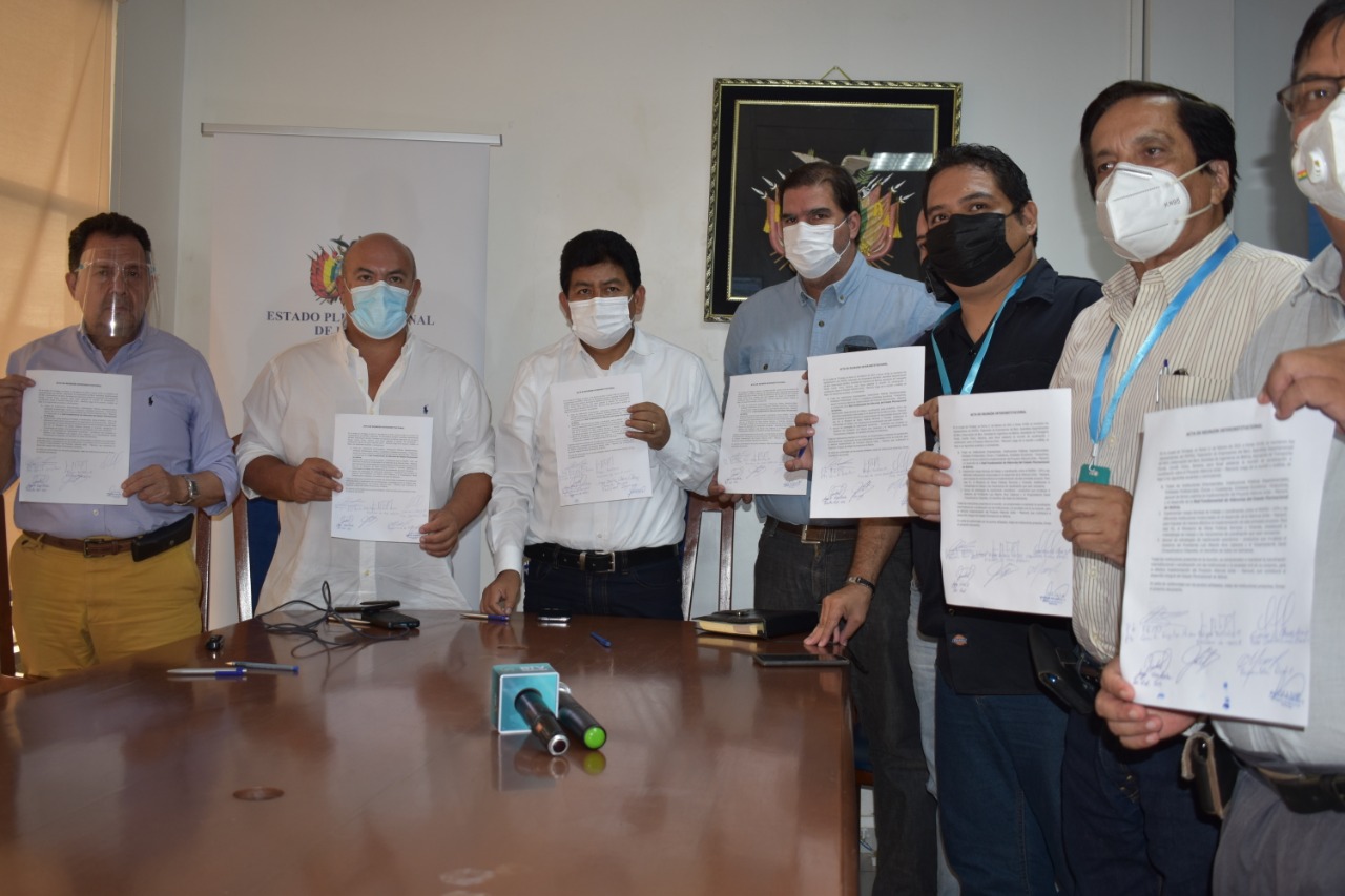 Gobierno e instituciones de Beni firman acta para impulsar construcción de hidrovía Ichilo-Mamoré