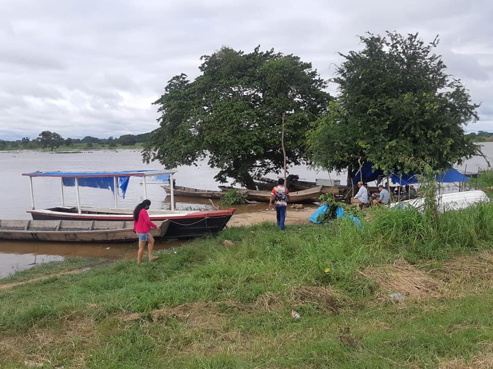 Gobierno socorre a damnificados por la inundación de Laguna La Bomba en Trinidad