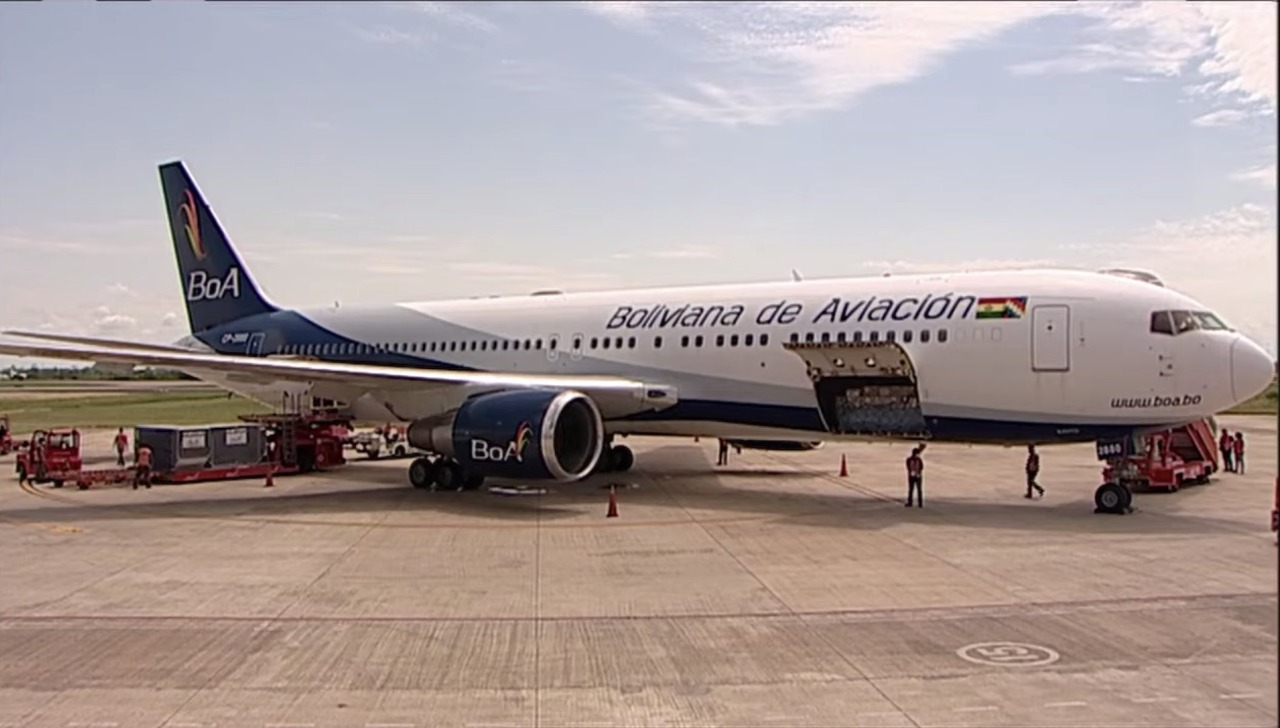 Bolivia recibe primer lote de medicamentos para tratamiento gratuito contra el COVID-19