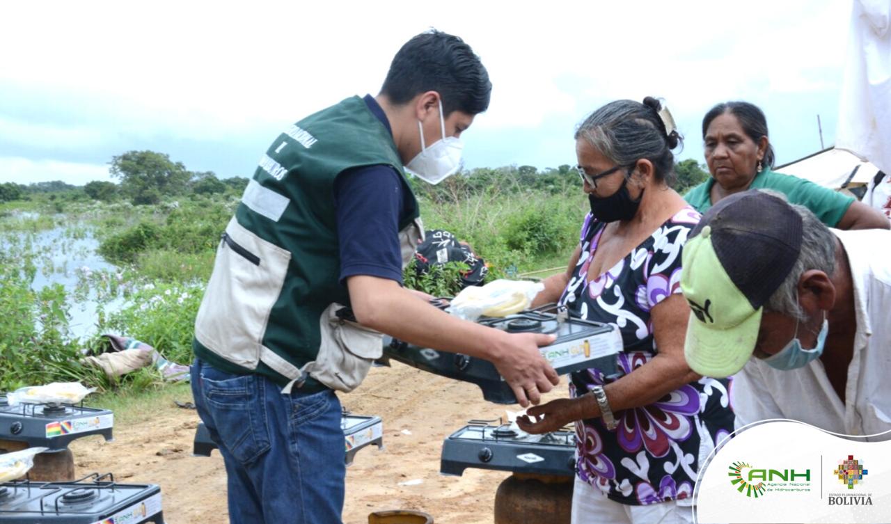 ANH da continuidad al programa Kit Familia con la entrega de cocinillas a hogares afectados por inundaciones en Trinidad