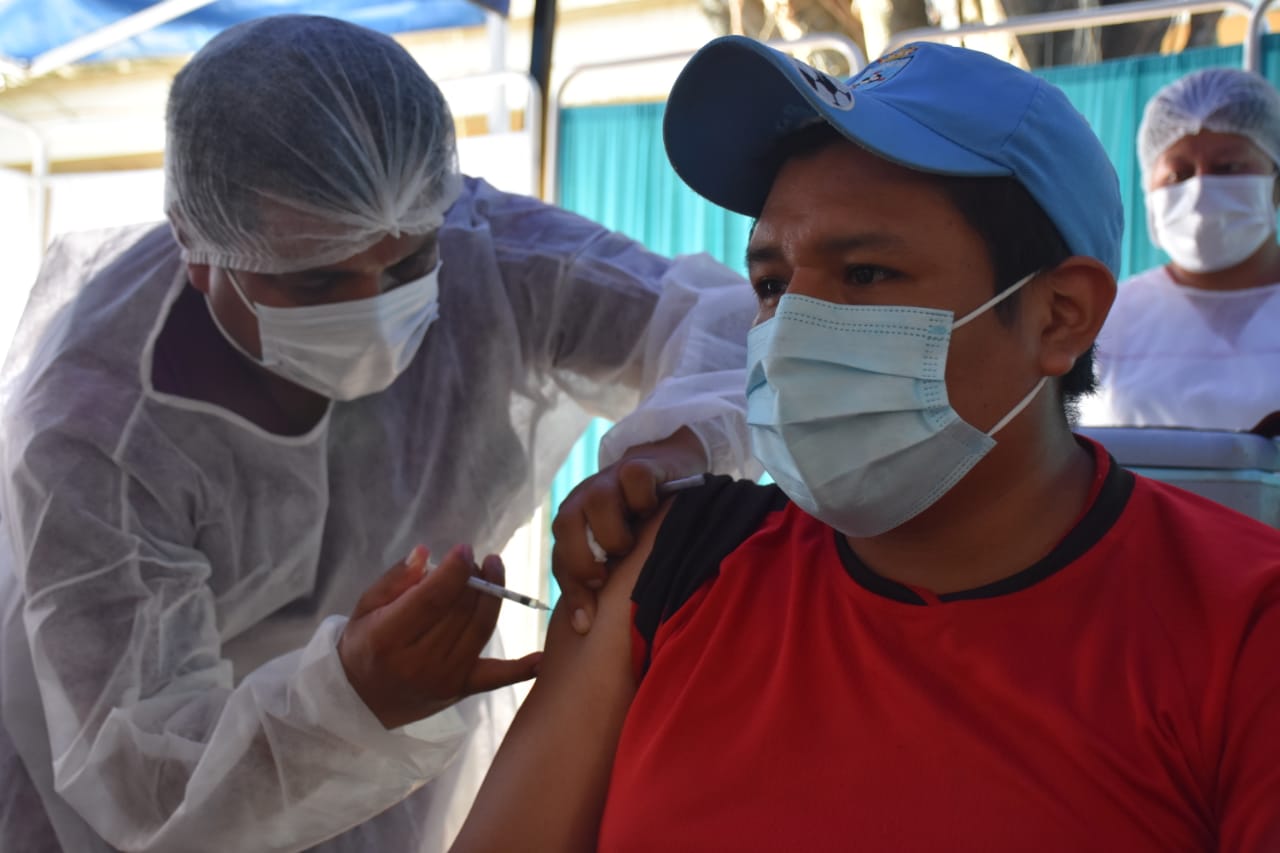 Vacunación anticovid: Viceministra Alcón destaca que Bolivia ingresa a una etapa que permitirá vencer la pandemia